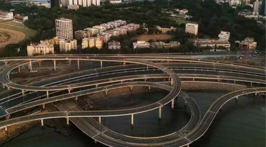 Metro Regalia Thane